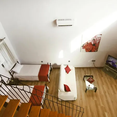 Semi-detached House With Private Pool Hébergement de vacances *